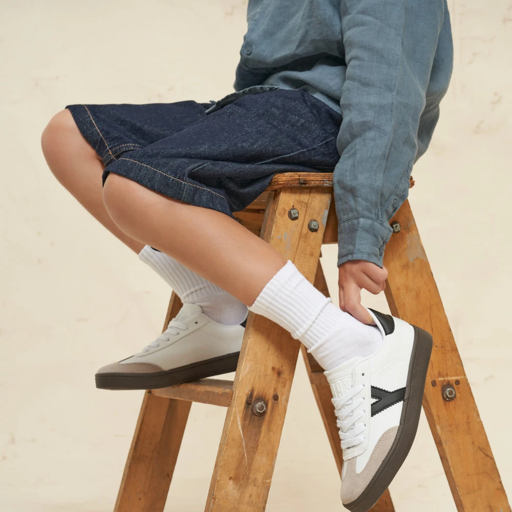 1993 SNEAKER JR 4 1993 SNEAKER JR - Image 2